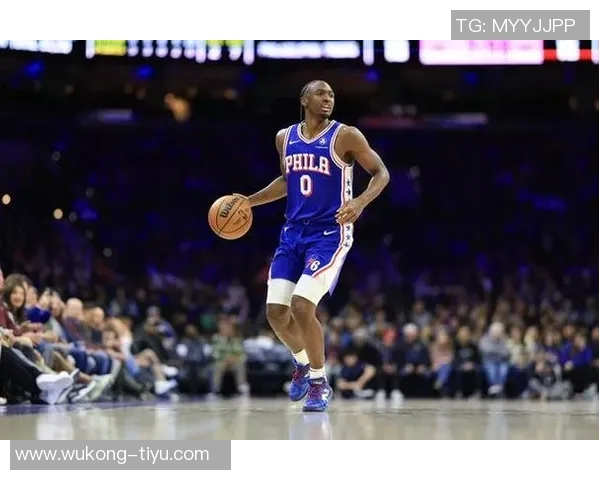 马克西首节狂砍17分2助表现出色助队稳住局势 马克西首节狂砍17分2助表现出色助队稳住局势