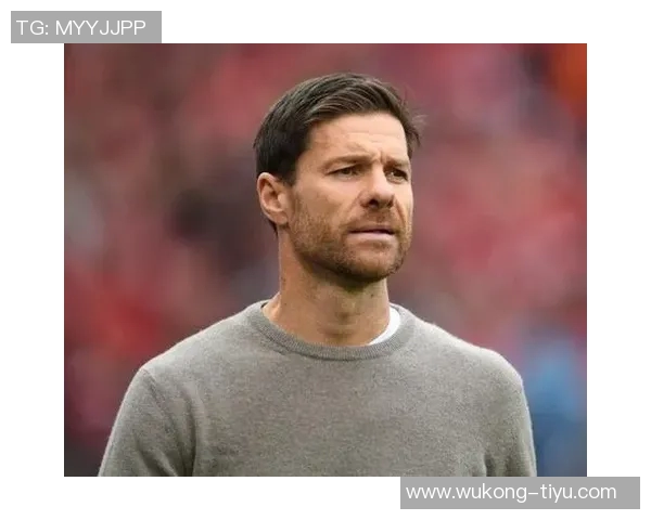 小法谈教练不公阿隆索称赞帕斯表现引发热议 小法谈教练不公阿隆索称赞帕斯表现引发热议