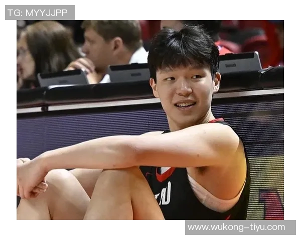 能否突破重围开拓者与热火对决前瞻杨瀚森与翻译共赏队友精彩扣篮瞬间